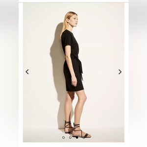 VINCE Short Sleeve Tie-Waist dress size small